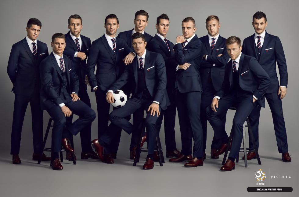 Oto formalny strój reprezentacji Polski w piłce nożnej 