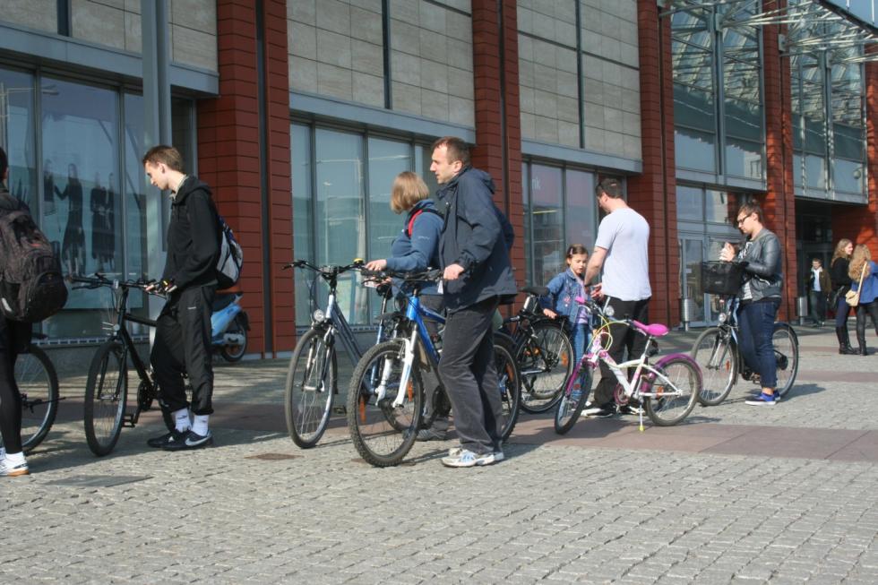 Pasaż Grunwaldzki: startuje akcja znakowania rowerów