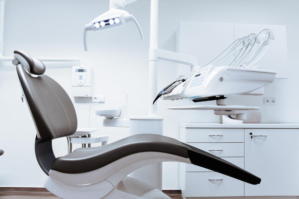 Czym kierowa si przy wyborze dentysty?