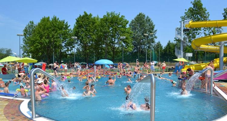 Otwarcie sezonu letniego na wrocławskich kąpieliskach i basenach – zobacz ceny i obostrzenia