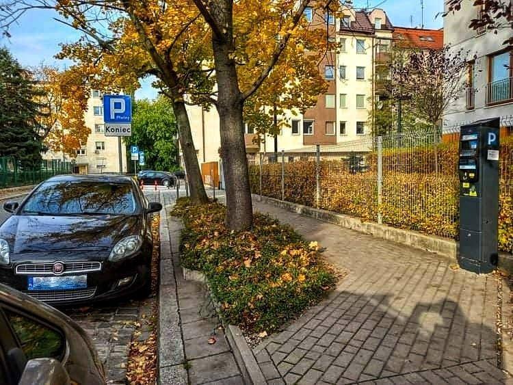 Kolejne miejsca płatnego parkowania na ulicach Owsianej, Stysia i Traugutta