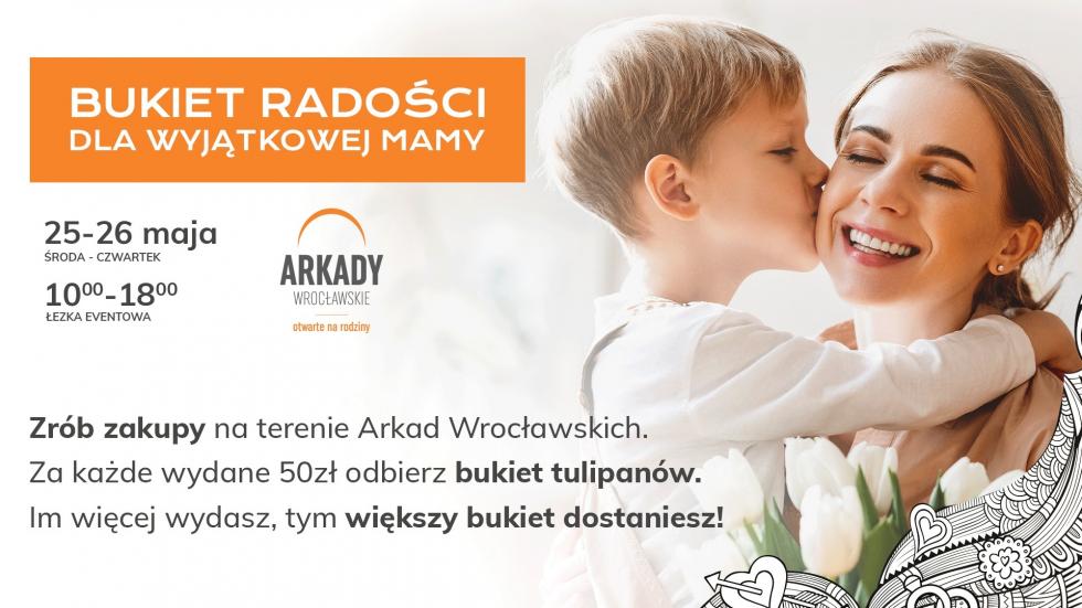 Arkady Wrocławskie rozdają bukiety z okazji Dnia Mamy