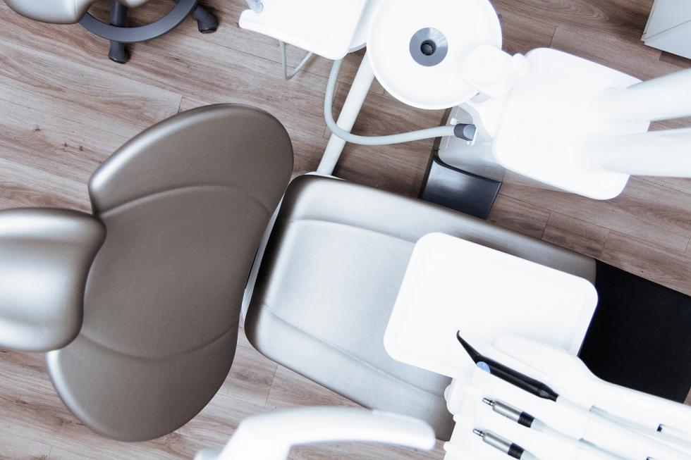 Psychologia stomatologiczna – jak pokonać lęk przed dentystą i uczynić wizytę bardziej komfortową